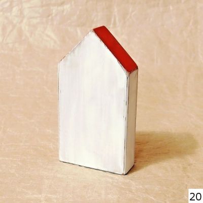 dekorace bílý dřevěný domeček