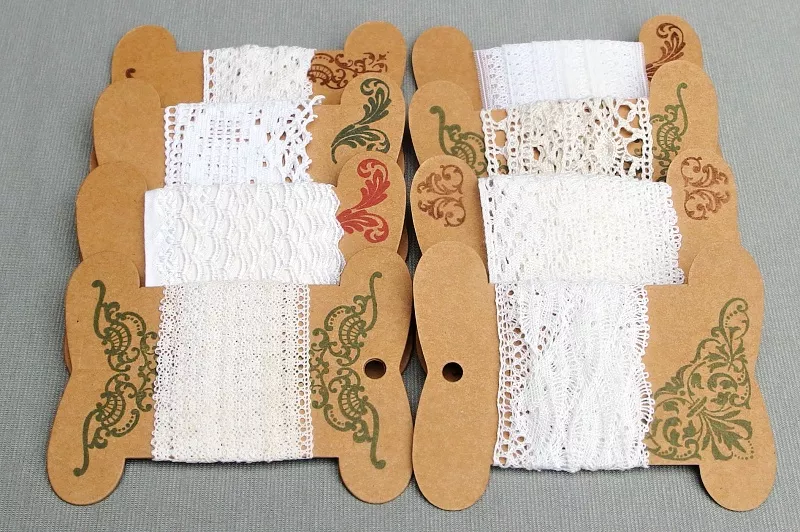 Papírová cívka na stuhu vínový ornament 