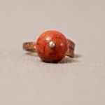 tepaný prsten s houbovým korálem