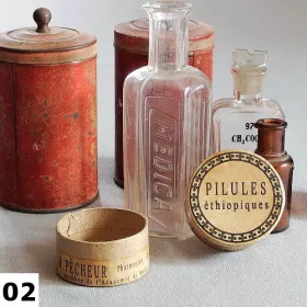 Vintage papírová krabička - Pharmacie II Miltika Vintage papirova krabicka Pharmacie II 02 s autorskou etiketou