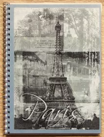 Vintage zápisník Paris I 02 s Eiffelovou věží a pařížskou koláží v šedém tónování